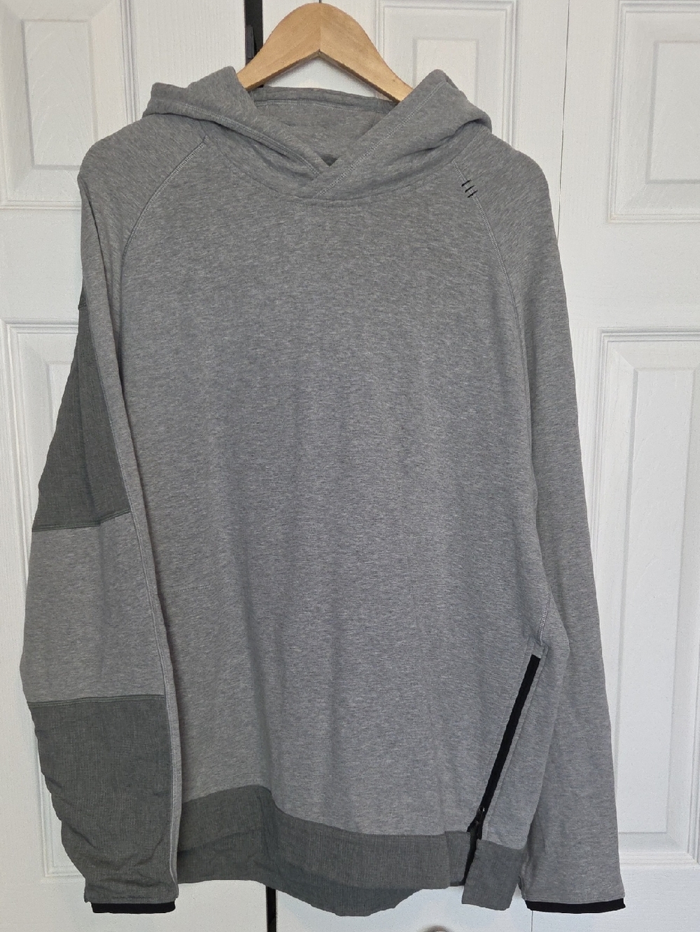 lululemon athletica Light Gray Hooded Pullover Sweatshirt